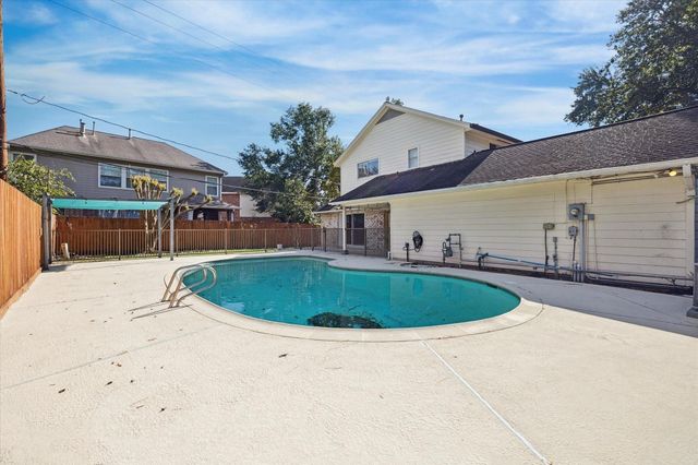 11534 Cypresswood Drive, Houston, TX 77070