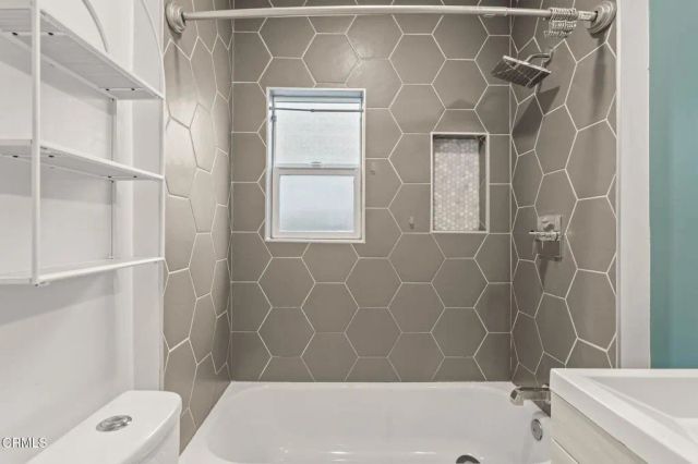 1047 E Brenner Place, Long Beach, CA 90813