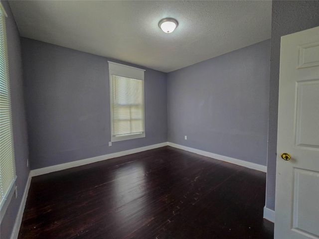 3615 Bell Street B, Houston, TX 77003