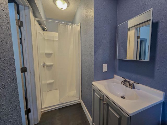 3615 Bell Street B, Houston, TX 77003