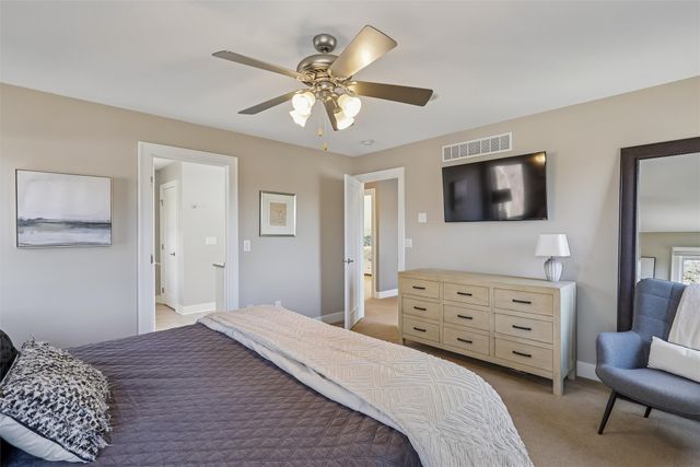 16205 Boston Parkway, Clive, IA 50325