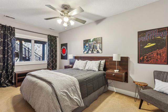 16205 Boston Parkway, Clive, IA 50325