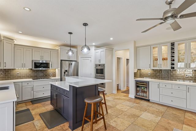 16205 Boston Parkway, Clive, IA 50325