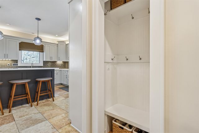 16205 Boston Parkway, Clive, IA 50325