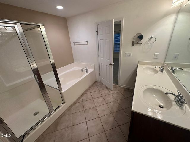 2728 Cloud Mist Circle, Raleigh, NC 27614