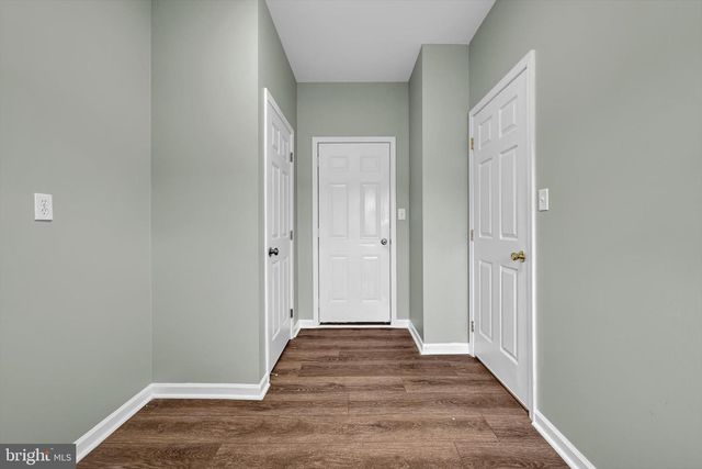 21 SHELLY DR, Sinking Spring, PA 19608