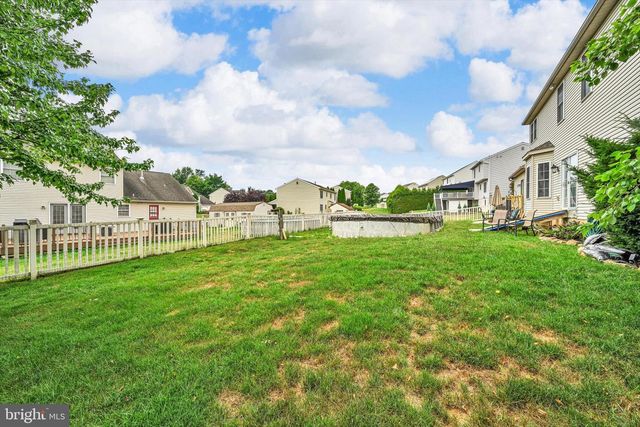 21 SHELLY DR, Sinking Spring, PA 19608