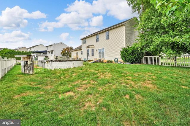 21 SHELLY DR, Sinking Spring, PA 19608