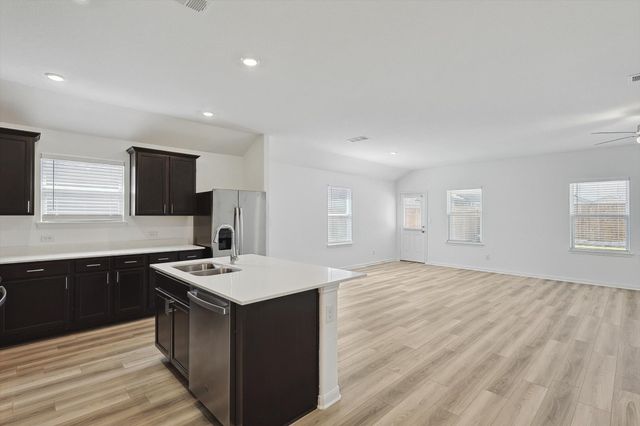 1725 Arroyo Road, Crandall, TX 75114