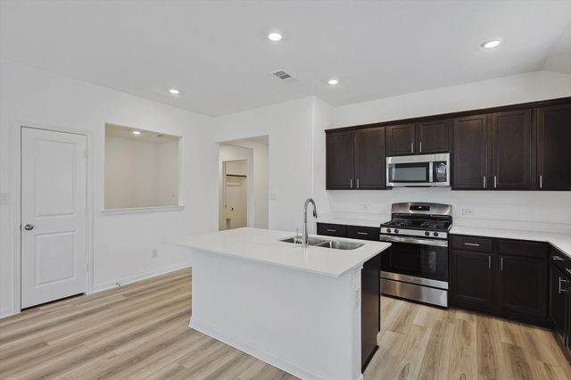1725 Arroyo Road, Crandall, TX 75114