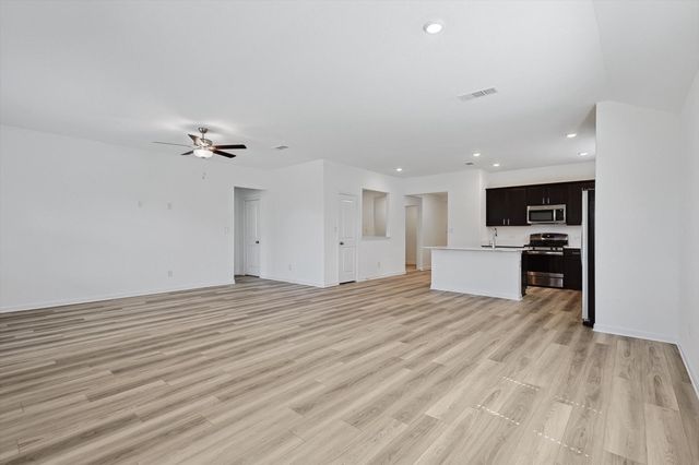 1725 Arroyo Road, Crandall, TX 75114