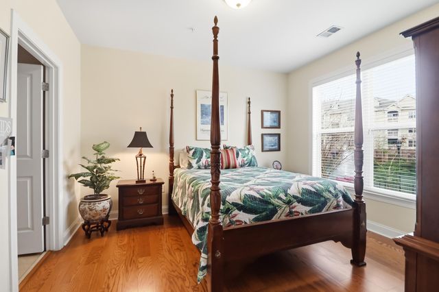 2244 Ashley Crossing Drive 415, Charleston, SC 29414