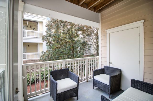 2244 Ashley Crossing Drive 415, Charleston, SC 29414