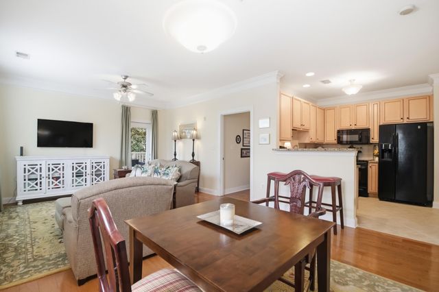 2244 Ashley Crossing Drive 415, Charleston, SC 29414