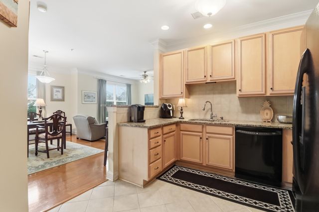 2244 Ashley Crossing Drive 415, Charleston, SC 29414