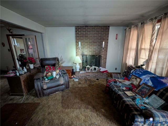 25621 Grant Ave, North Dinwiddie, VA 23803