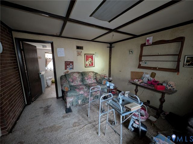 25621 Grant Ave, North Dinwiddie, VA 23803