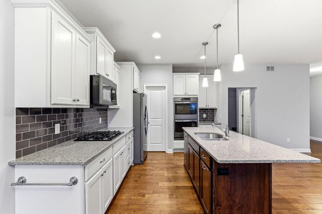 16638 Markley Lake Drive SE, Prior Lake, MN 55372