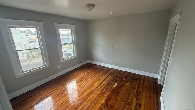 225 Fulton Terrace, New Haven, CT 06512