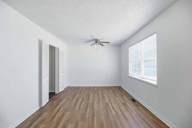 313 E Woodrow Place, Tulsa, OK 74106
