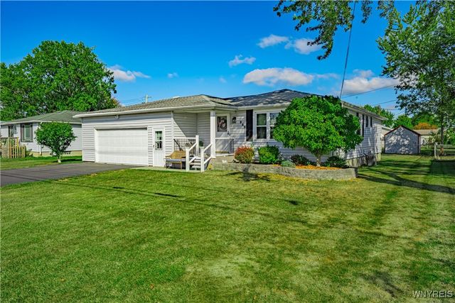 869 Lincoln Avenue, Lockport City, NY 14094