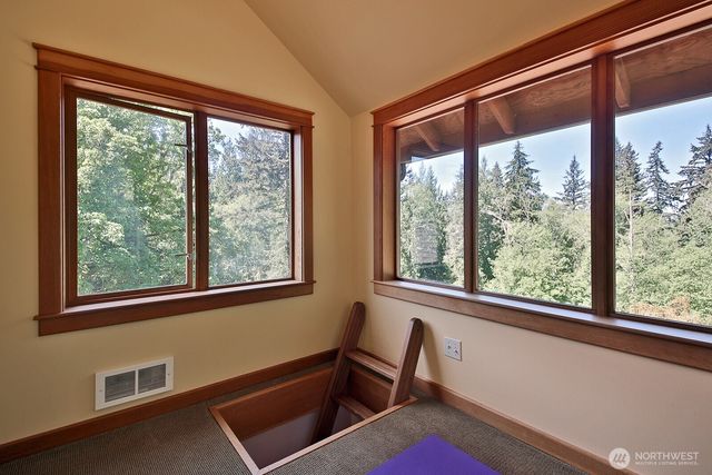 3792 Campbell Road, Clinton, WA 98236