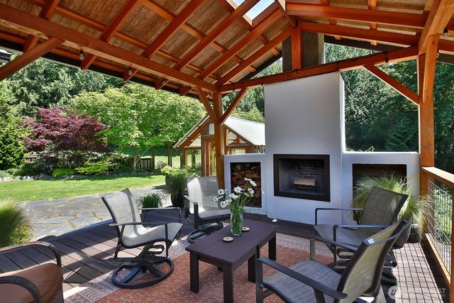 3792 Campbell Road, Clinton, WA 98236