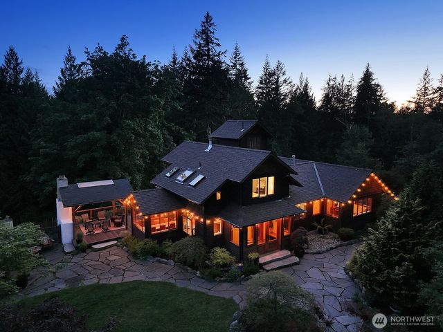 3792 Campbell Road, Clinton, WA 98236