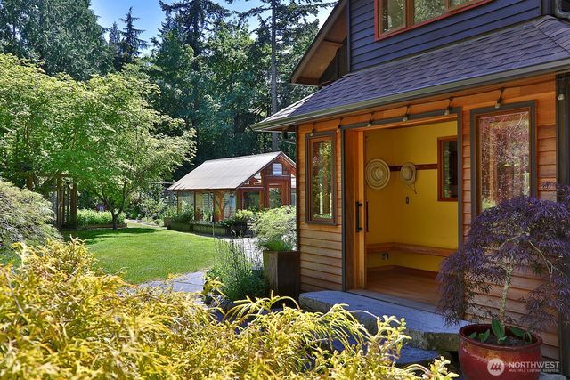 3792 Campbell Road, Clinton, WA 98236