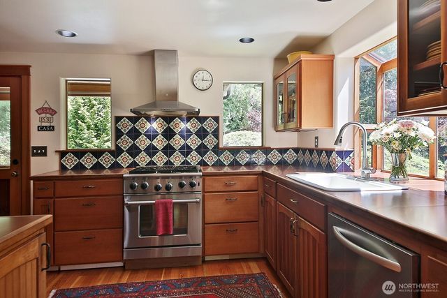 3792 Campbell Road, Clinton, WA 98236