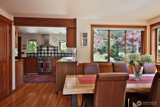 3792 Campbell Road, Clinton, WA 98236