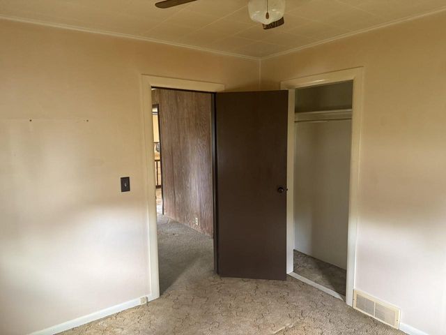 1711 GROVE STREET, Oshkosh, WI 54901