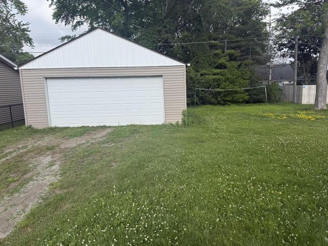 1711 GROVE STREET, Oshkosh, WI 54901