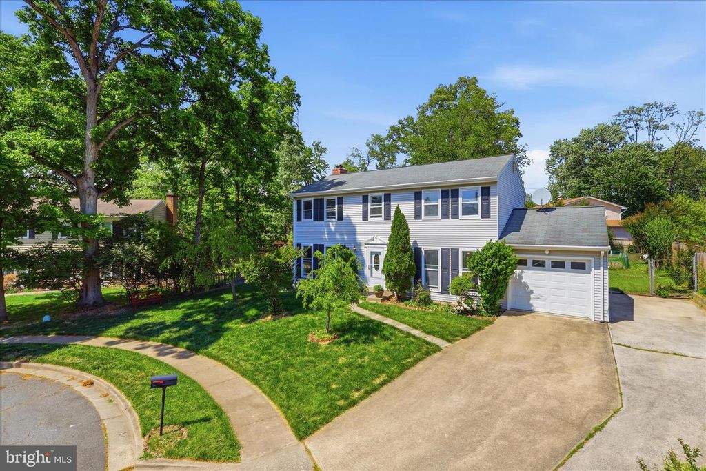 211 WHISPERING WIND CT SE, Vienna, VA 22180