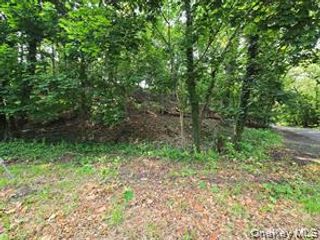 lot Valley Avenue, Northport, NY 11768
