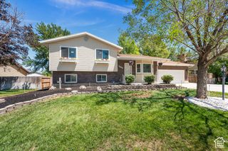 1609 E SEGO LILY DR, Sandy, UT 84092