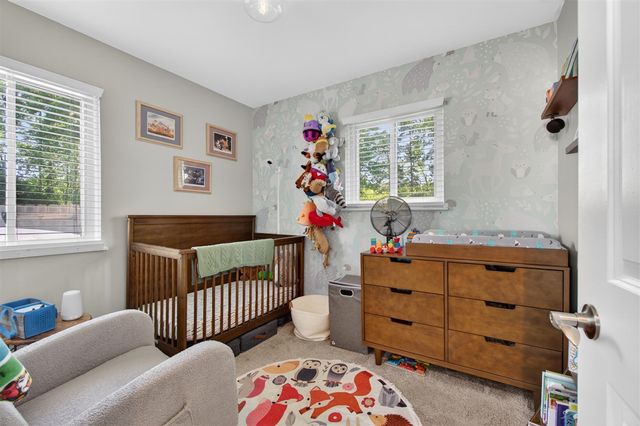 569 Round Lake Drive, Michigan Center, MI 49254