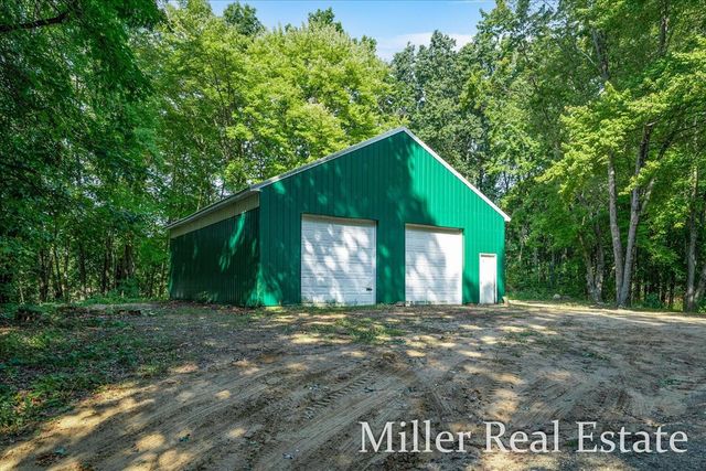 4233 Mud Lake Road, Bellevue, MI 49021