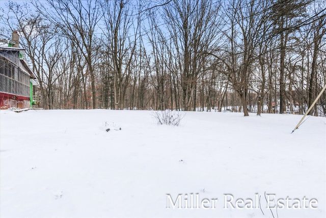 4233 Mud Lake Road, Bellevue, MI 49021