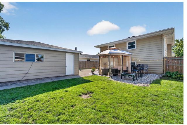 720 South STREET, Racine, WI 53402