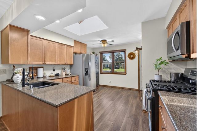 720 South STREET, Racine, WI 53402
