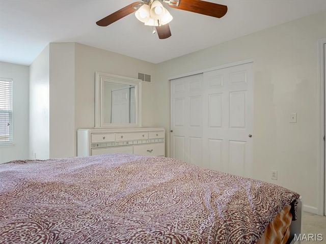 866 SAYBROOK FALLS Drive, Fairview Heights, IL 62208