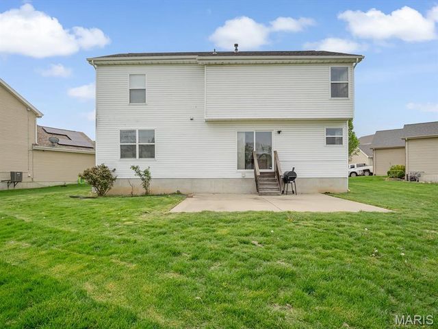 866 SAYBROOK FALLS Drive, Fairview Heights, IL 62208
