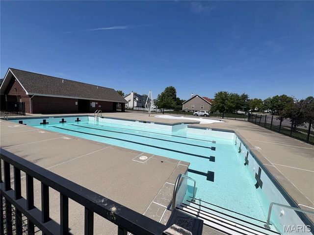 866 SAYBROOK FALLS Drive, Fairview Heights, IL 62208