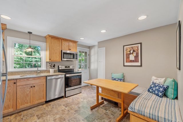 159 Randall Rd, Stow, MA 01775