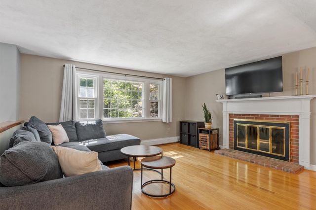 159 Randall Rd, Stow, MA 01775