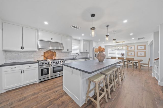 2318 Elmgate Drive, Houston, TX 77080