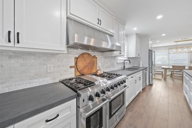 2318 Elmgate Drive, Houston, TX 77080