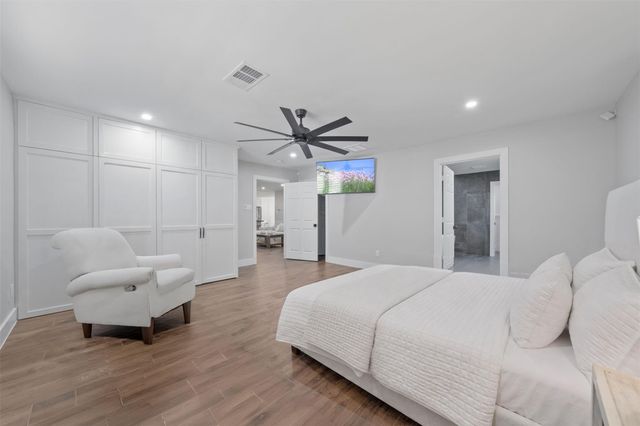 2318 Elmgate Drive, Houston, TX 77080