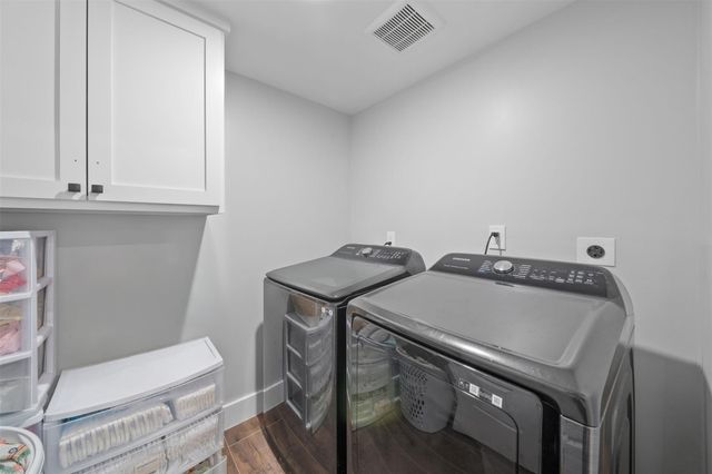 2318 Elmgate Drive, Houston, TX 77080